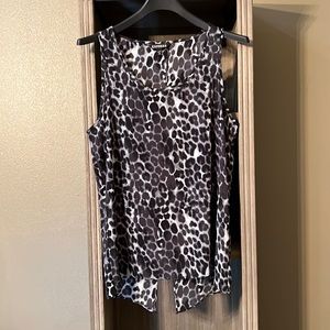 Leopard print sleeveless express top peek-a-boo back